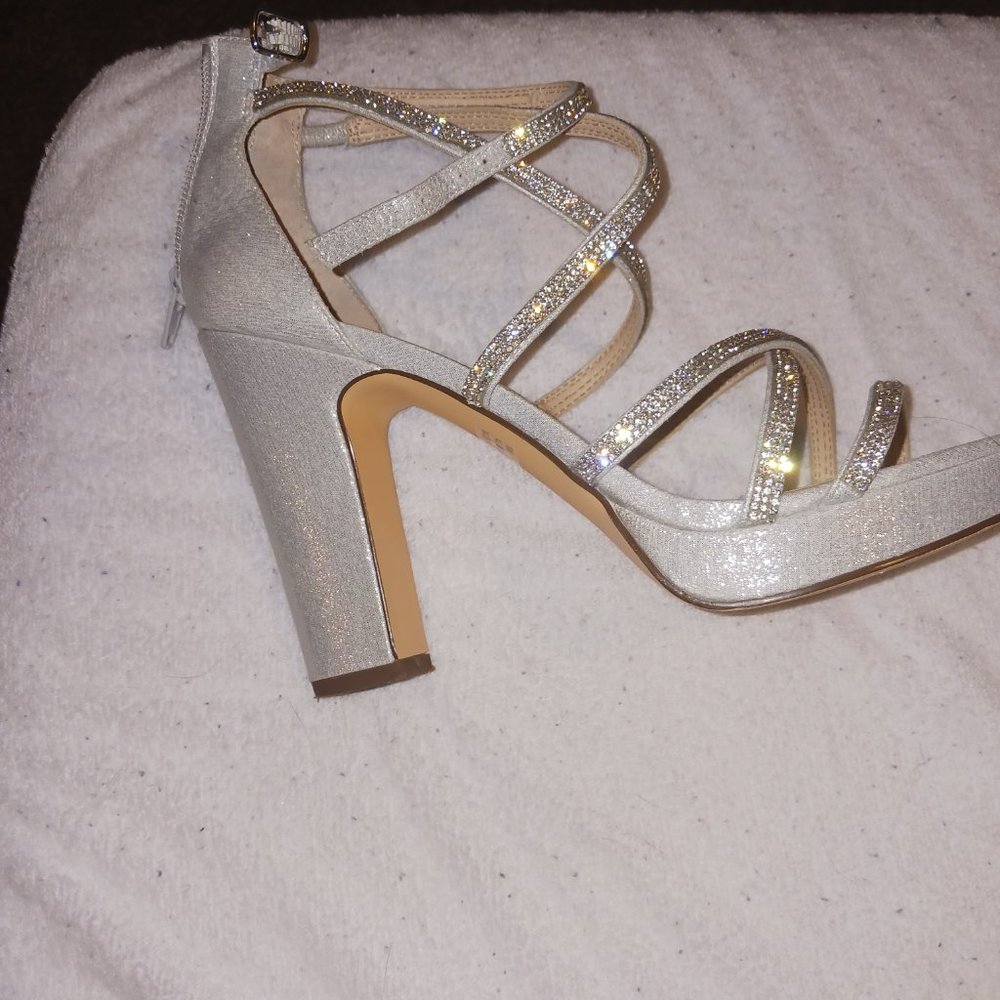 Silver Shoes - Picture 5 of 5